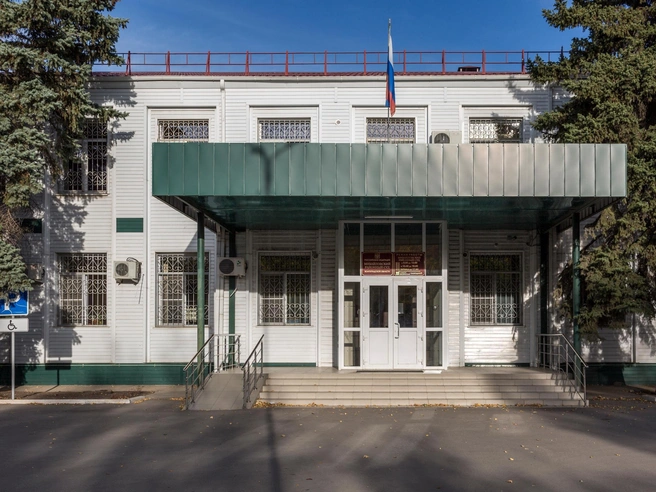 Защита осуждённого настаивает на чрезмерной суровости приговора суда. | Источник: Константин Завриков / V1.RU