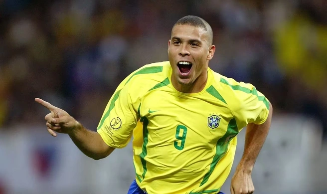Роналдо на ЧМ-2002 стал лучшим бомбардиром  | Источник: Fifa.com