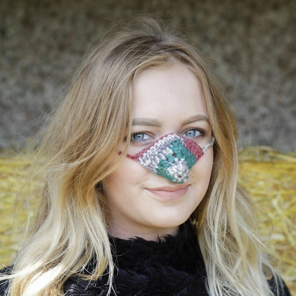Источник: Архив «The Nosewarmer Company»
