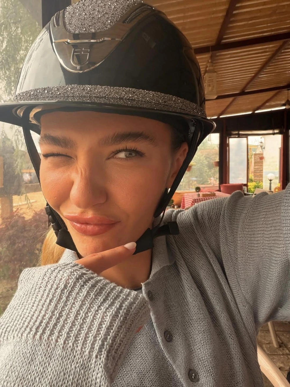 Открыто в соцсетях актриса признаётся в любви к животным | Источник: melisadongel / Instagram (экстремистская организация, деятельность запрещена на территории РФ)