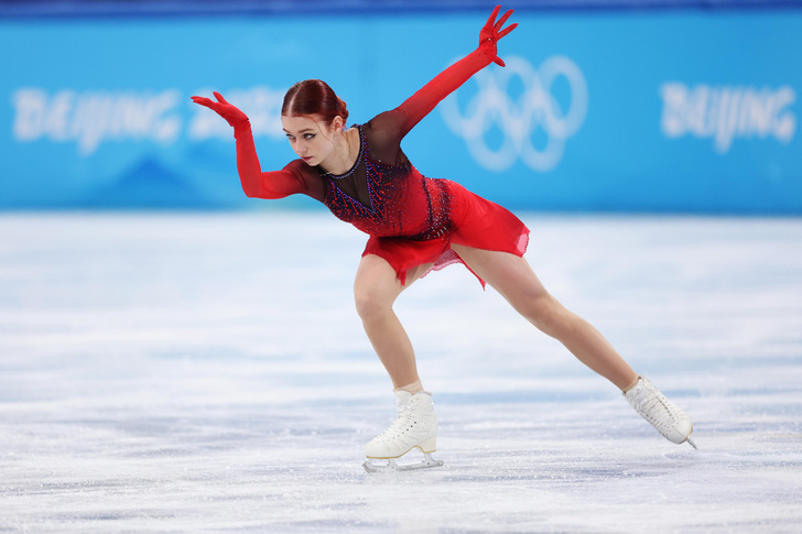 Трусову «выбили», Щербакова снова герой, Валиева первая: россиянки сделали невозможное в короткой программе Олимпиады