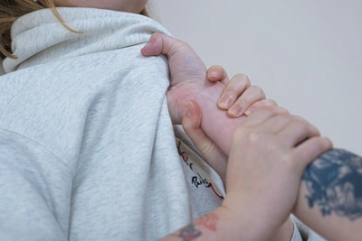 Подростки избили сверстника в центре Кемерова