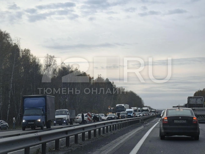 На участке&nbsp;— пробка | Источник: Павел Красоткин / 72.RU