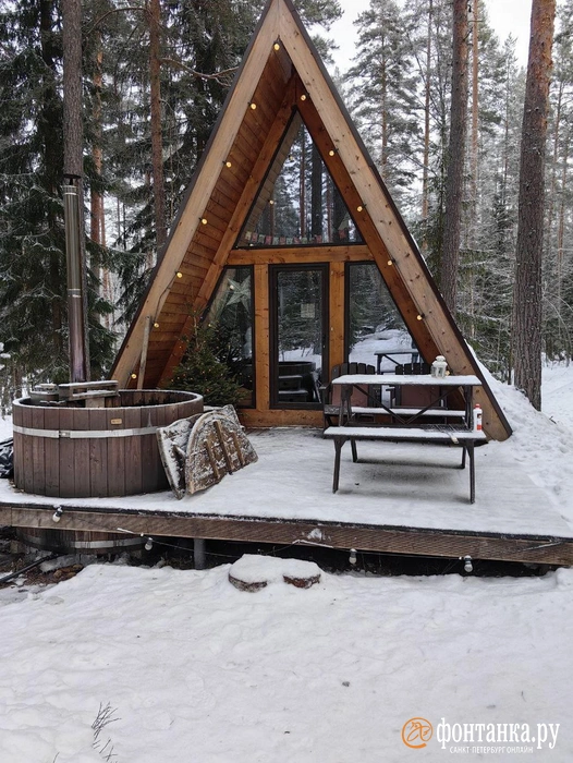 Часть домиков Shanti Home Les были оснащены купелями | Источник: читатель «Фонтанки»