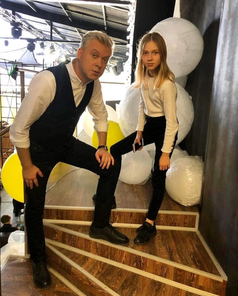 Поклонники актера считают, что Настя очень похожа на папу