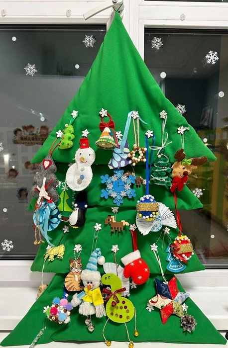 Самые креативные экологичные елки выбрали в Петербурге