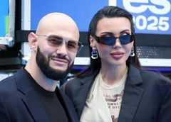 Ну и кто теперь на чилле?! Самойлова в откровенных нарядах гуляет по Парижу, пока Джиган воспитывает детей в Москве