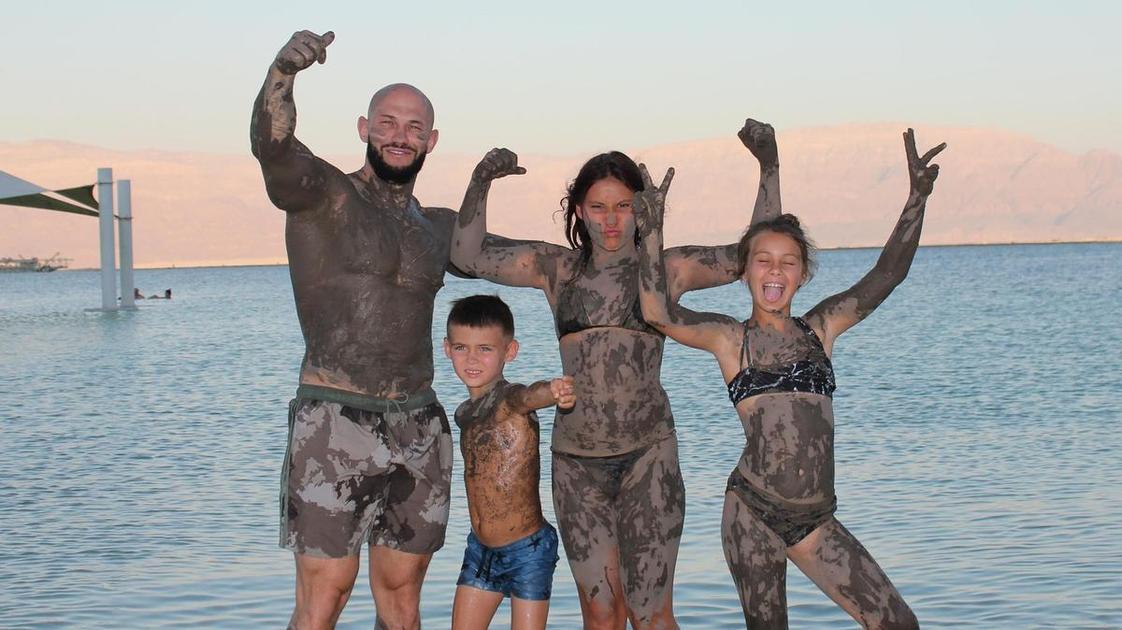 Джиган с детьми в Израиле&nbsp;&mdash; день 2: для артиста новые отношения&nbsp;&mdash; табу, но если жена, то кошерная
