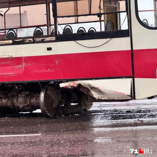 Ось рельс вывернуло | Источник: Александр Горбанев / 71.RU