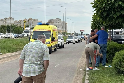 Нападение с ножом в ТЦ West Mall: предварительно есть погибшая