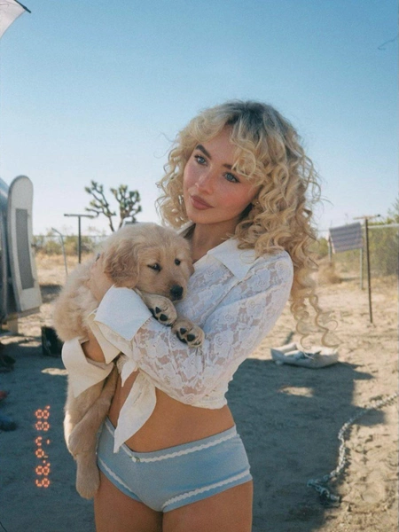 Источник: соцсети sabrinacarpenter