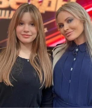 Дочь Даны Борисовой сделала пластику в 18 лет: аппетитные фото Полины Аксеновой с новой грудью