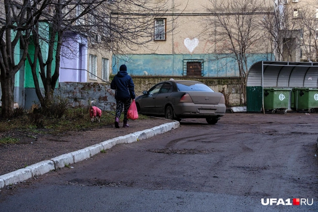 Жители Черниковки не могут определиться: торговали здесь чем-то или нет | Источник: Булат Салихов / UFA1.RU