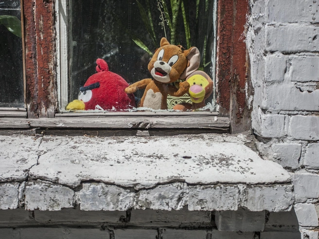 Следственное управление напоминает о необходимости принятия максимальных мер для предотвращения падения детей из окон. | Источник: Татьяна Фатеева / NGS.RU