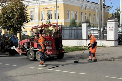 В Костроме ремонтируют дороги перед зимой