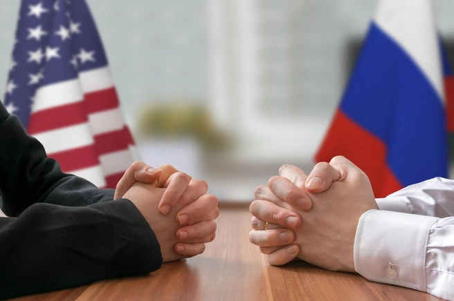 Замглавы МИД Рябков: горячие линии между Россией и США продолжают работать | Источник: vchal / iStock