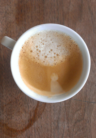 6 необычных рисунов, которые люди обнаружили в чашке кофе