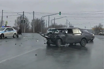 Серьезное ДТП с внедорожником Tank в Волжском