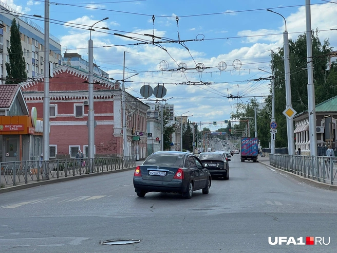Пошли купеческие дома | Источник: Андрей Бирюков / UFA1.RU