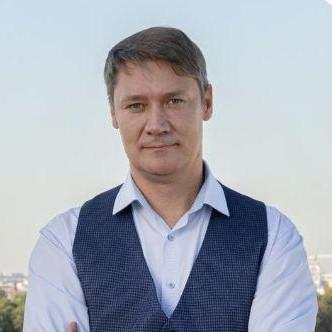 <p>Денис Заседателев</p>