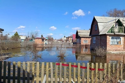 Омичи жалуются на подтопление домов и участков