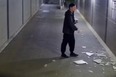 В Иркутске ищут вандала из подземного перехода