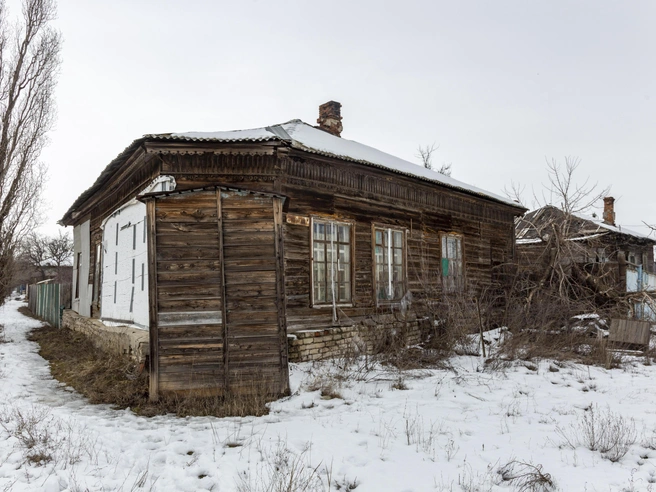 Частный дом, возведенный в 1917 году в переулке Короленко, планируется снести. | Источник: Константин Завриков / V1.RU