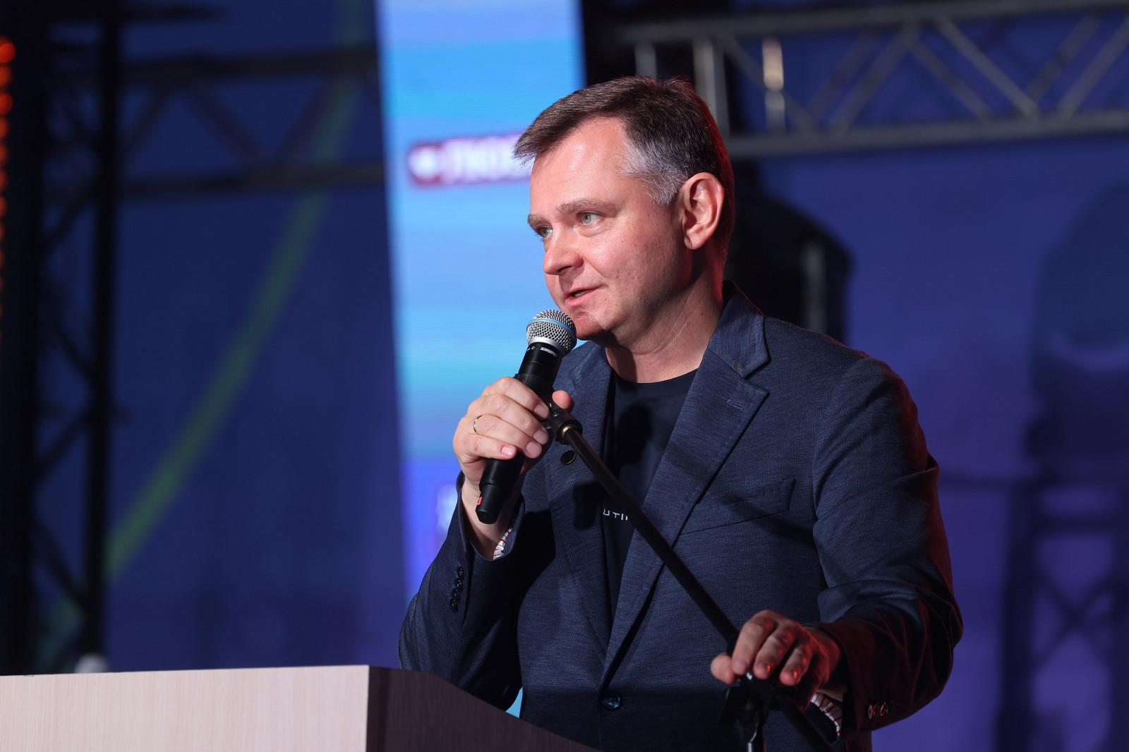 «Я обязан это сделать»: Слюсарь рассказал, будет ли менять донское правительство после выборов 