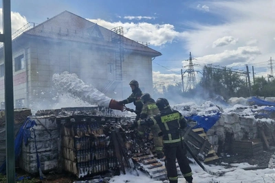 Склад алкоголя на Меридиане вновь охватил огонь