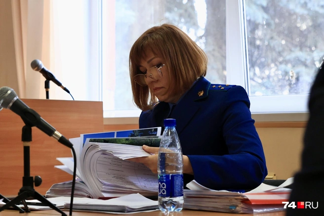 Однако в прокуратуре настаивали, что часть доходов остается сомнительной | Источник: Михаил Шилкин 