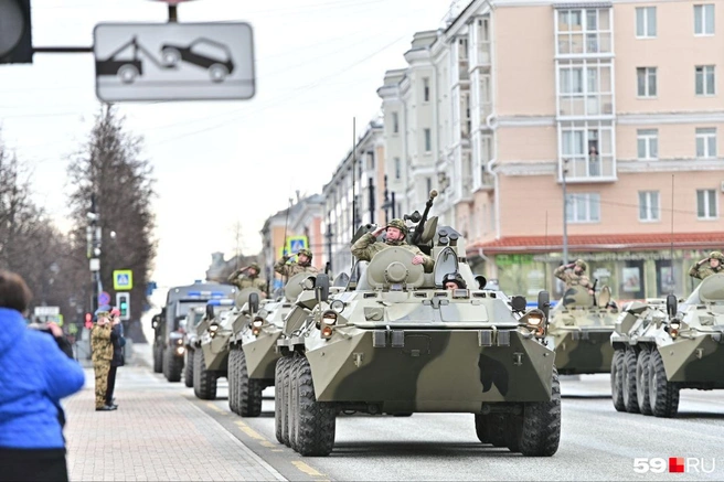 На параде покажут военную технику | Источник: Тимофей Калмаков / 59.RU