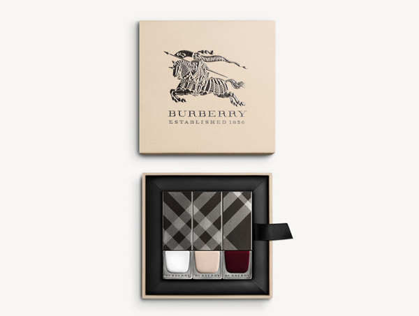 Лаки для ногтей из подиумной коллекции, Burberry