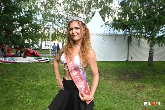 Анастасия участвовала во всех трех E1 SUP FEST, а в этом году решила поучаствовать и в «Мисс SUP» | Источник: Дмитрий Емельянов / E1.RU