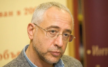 9 жестких цитат Николая Сванидзе о Чингизидах, Сталине, сухом законе и войне
