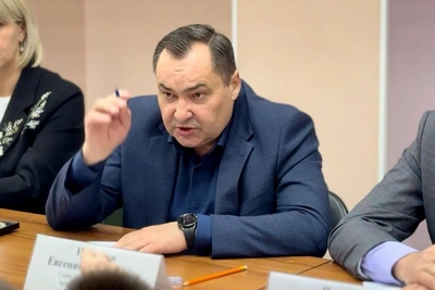 Супруга экс-замгубернатора продала гостиницу жене мэра