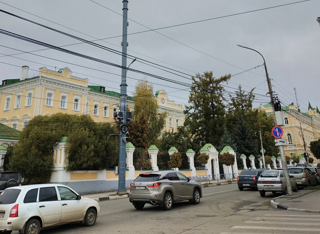 В Рязани рабочий сорвался с вышки сотовой связи | ya62.ru