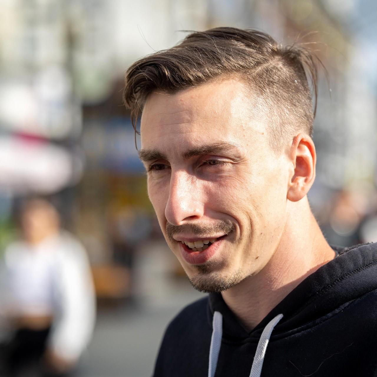 <p>Андрей</p>