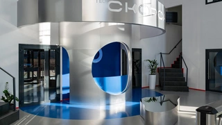 Футуризм в действии: завод «Скорса» по проекту студии Zardeco