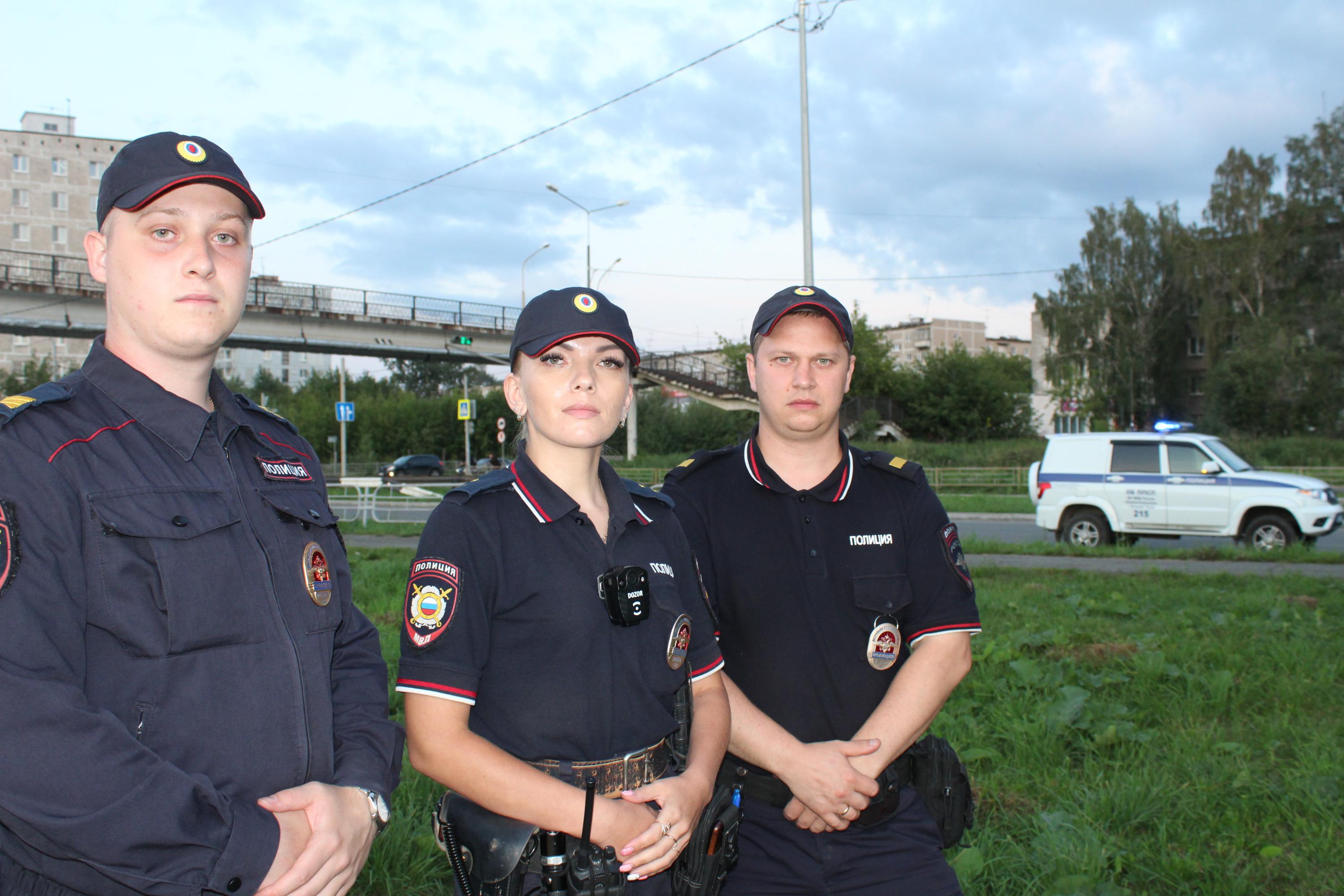 В Нижнем Тагиле полицейские спасли 67-летнюю женщину, которая тонула в реке  и звала на помощь июль 2021 года - 24 июля 2021 - Е1.ру