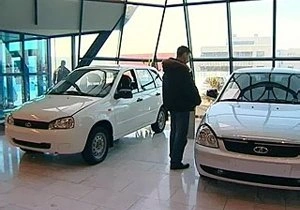 Продажи автомобилей в России упали более чем на четверть | ya62.ru