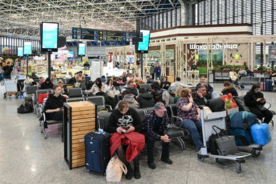 Аэропорт Сочи закрыли повторно за полдня