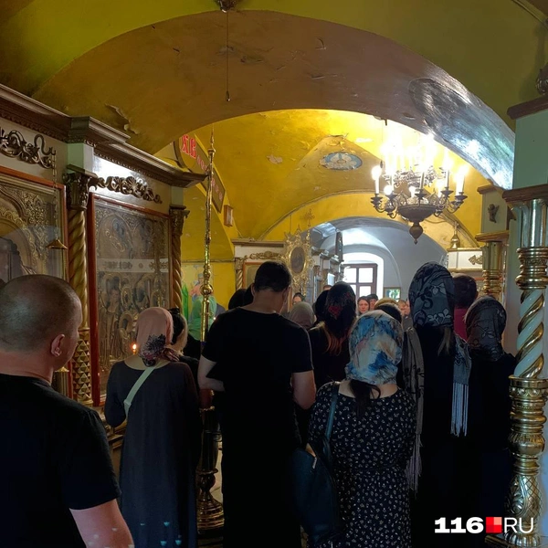 Больше сотни человек пришли проститься с Рябининой | Источник: Ильгиз Шарифзянов / 116.RU