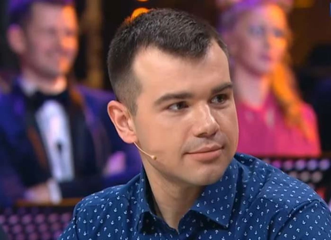 Артист отрицает все обвинения бывшей жены | Источник: кадр из шоу «Привет, Андрей!» (12+), телеканал «Россия 1»