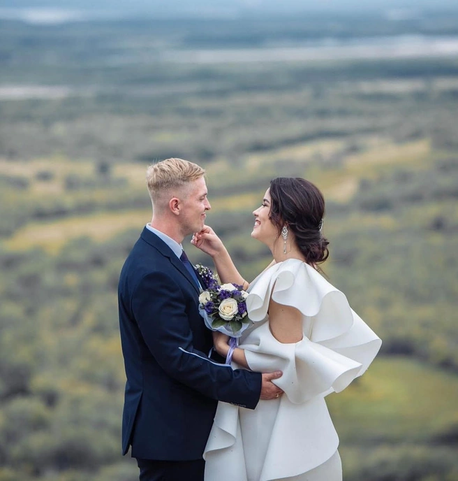 Виталий с женой Валерией | Источник: nopakman / Instagram (экстремистская организация, деятельность запрещена в РФ)