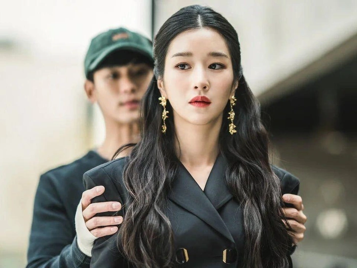 Источник: Кадр из дорамы «Псих, но все в порядке»