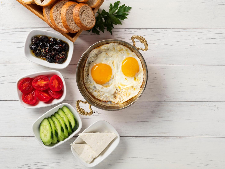 Что есть на завтрак, чтобы похудеть: «золотой» продукт для осиной талии (он есть на каждой кухне)