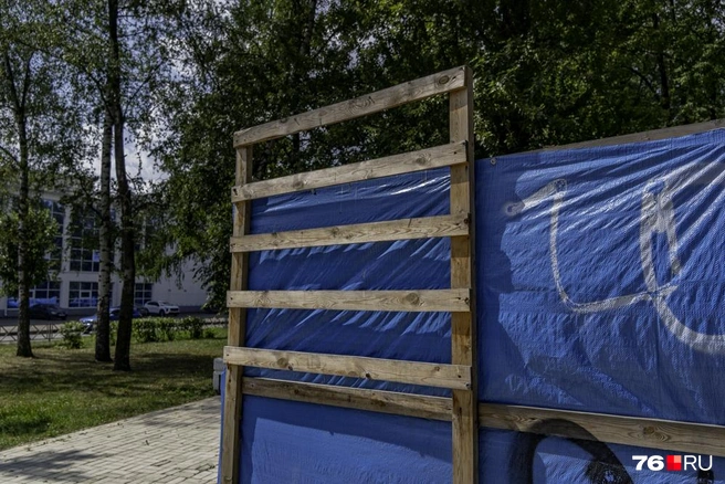 Когда-то здесь был паспорт объекта | Источник: Кирилл Поверинов / 76.RU