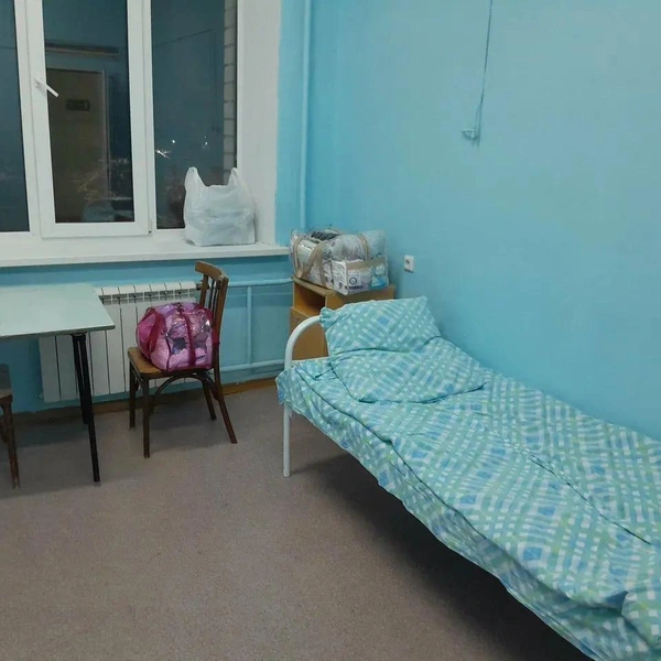 В бесплатных палатах размещаются несколько человек | Источник: Евгения