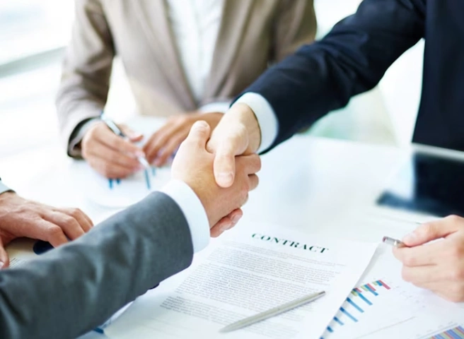 Forbes: контрольный пакет «Яндекса» продадут семи инвесторам с долями по 7,28% | ya62.ru