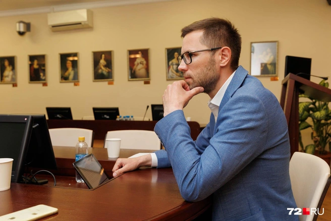 В Театре кукол появились два взрослых спектакля&nbsp;— «Мастер и Маргарита» и «Идиот» | Источник: Ирина Шарова / 72.RU